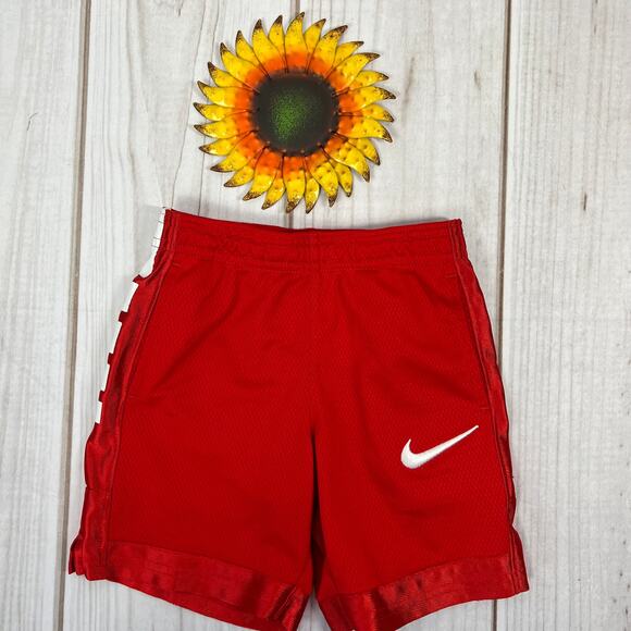 Nike‎ Dri-FIT Athletic Shorts Boys XS - Picture 1 of 3